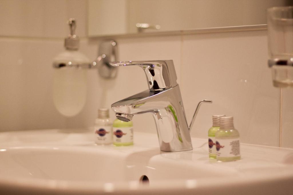 Road Star Hotel Dniepropietrowsk Pokój zdjęcie