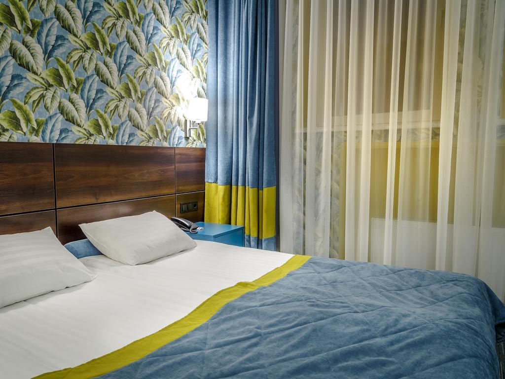 Road Star Hotel Dniepropietrowsk Zewnętrze zdjęcie