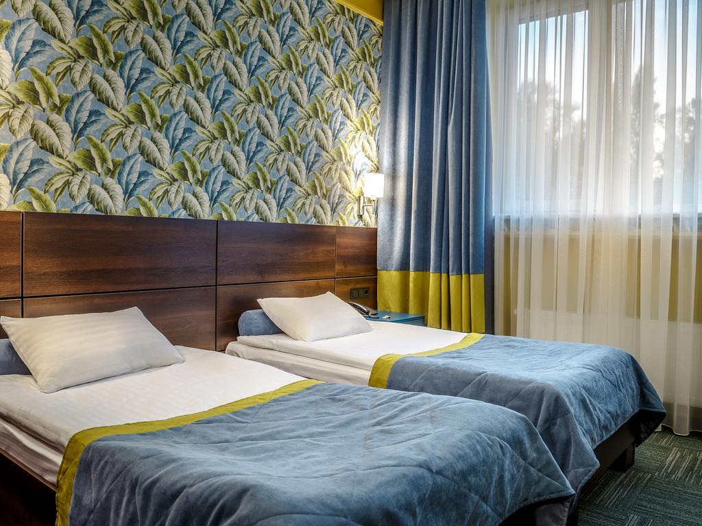 Road Star Hotel Dniepropietrowsk Zewnętrze zdjęcie